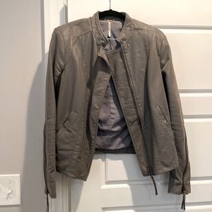 Free people women’s moto faux leather jacket size 8